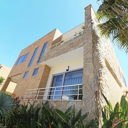 Living In A Dream * Apúlia