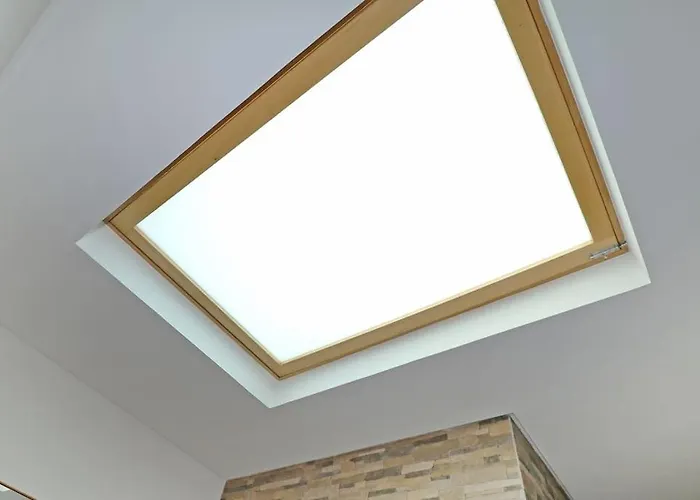 度假居 Living In A Dream *