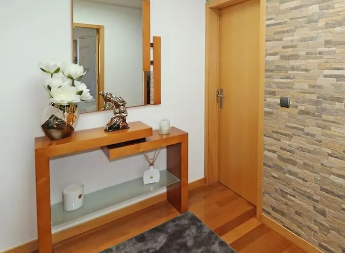 Living In A Dream 度假居 *