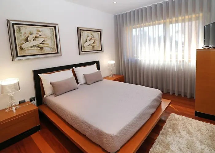 度假居 Living In A Dream *