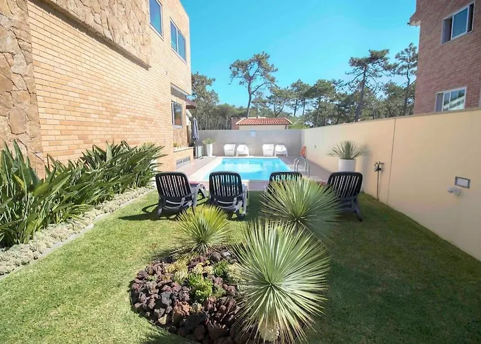 Living In A Dream Apúlia