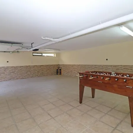 بيت للعطل Living In A Dream *