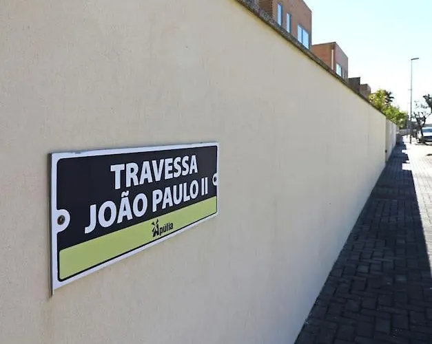 Living In A Dream * Apúlia